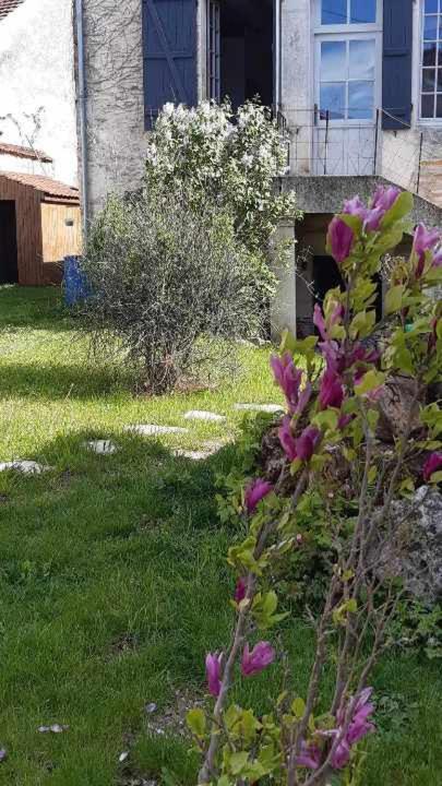 Gite Rue Pasteur Is-sur-Tille Exterior foto